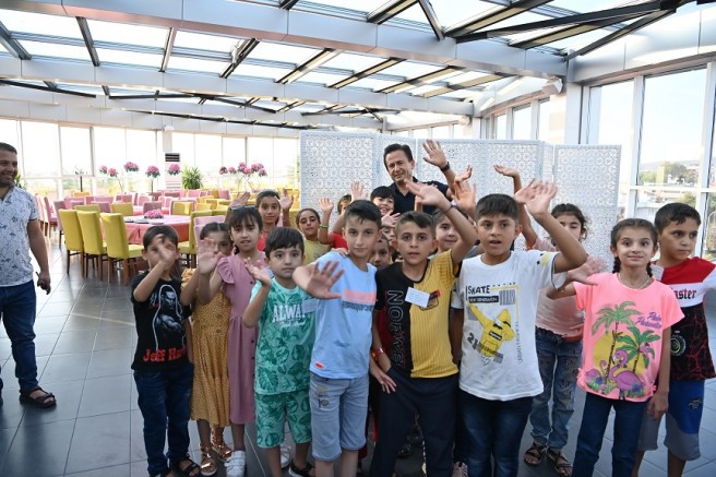 Başkan Yazıcı, Mardin’in Kızıltepe İlçesi Akçapınar Köyü çocuklarını İstanbul’da misafir etti