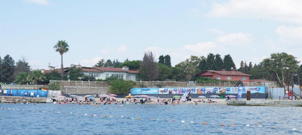 Tuzla Halk Plajı İstanbulluların Kullanımına Açıldı