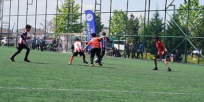 Tuzla’da U-11 Futbol Turnuvası Düzenlendi