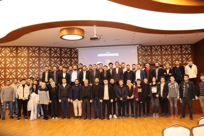 Tuzla AK Gençliği: Bilgi Paylaştıkça Çoğalır, Türkiye Yüzyılı Başlıyor 