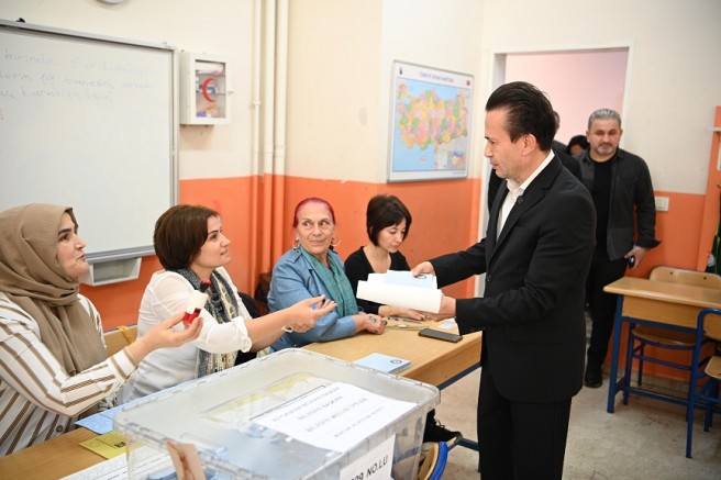 Tuzla Belediye Başkanı Dr. Şadi Yazıcı; “Çıkan sonuçlar ne olursa olsun kazanan, halkımız olacaktır”