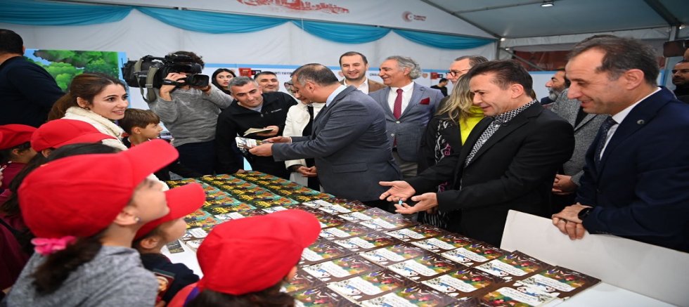 6’ncı Tuzla Belediyesi 100’üncü Yıl Kitap Fuarı kapılarını açtı 